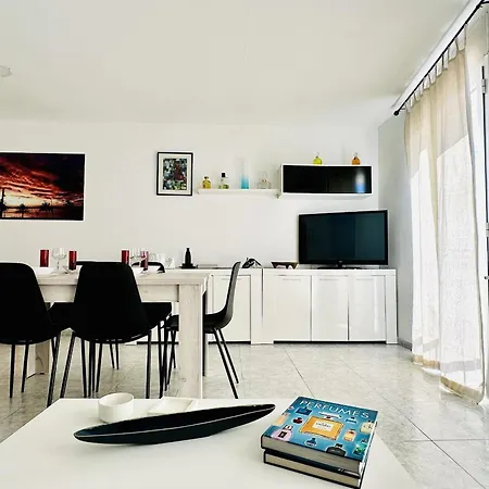 Apartamento 3390 Maritim B 1-a. A Primera Linea De Mar, En Corazon Mismo De A Tocar De La Playa - Es-258-147 Rosas
